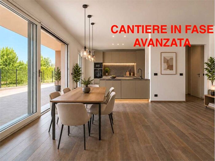 Appartamento quadrilocale in vendita in Via Ariosto, Cadorago Caslino Al Piano, Cadorago