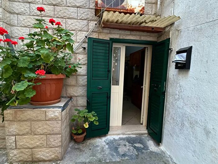 Casa quadrilocale in vendita in Via Ferrai, Gallipoli