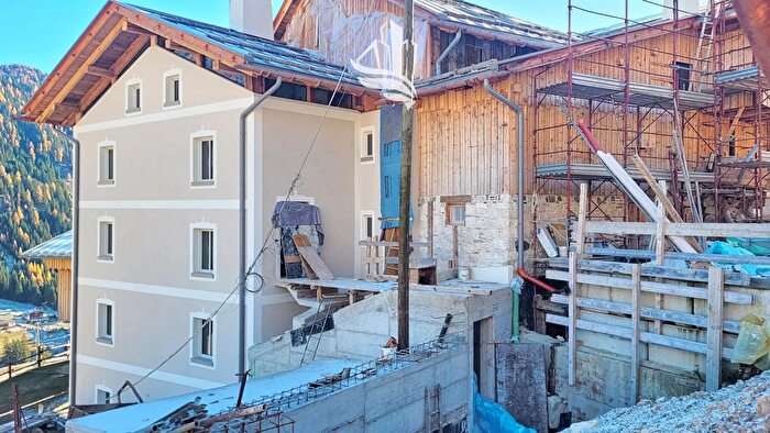 Appartamento trilocale in vendita in Strada De Meida, San Giovanni di Fassa