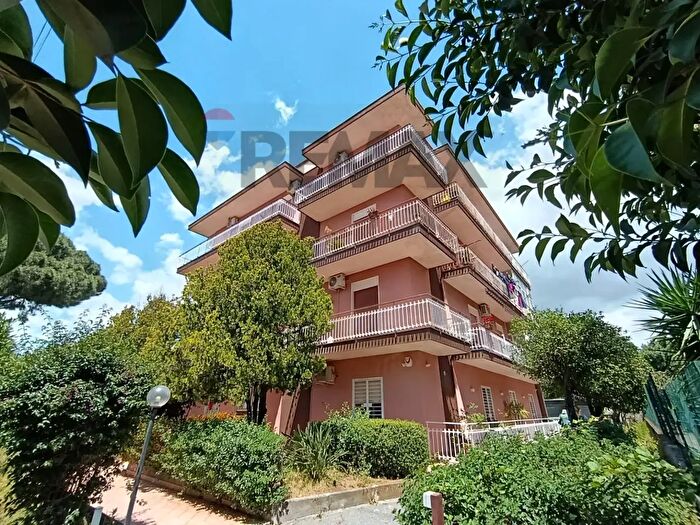 Appartamento con 5 locali in vendita in Via Giovanni Fattori, Gravina Di Catania