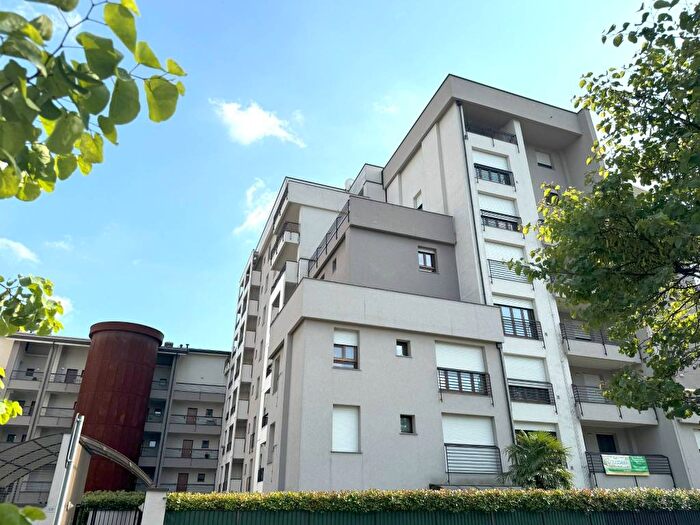 Appartamento monolocale in affitto in Via Novembre, Centro, Caronno Pertusella