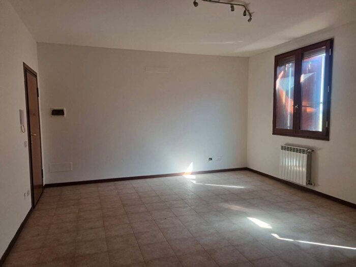 Appartamento trilocale in affitto in Via Piero Gobetti, Stuffione, Ravarino