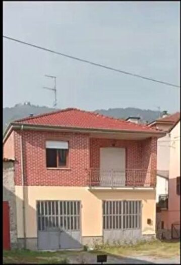 Casa trilocale in vendita in Via del Pilone, Monesiglio