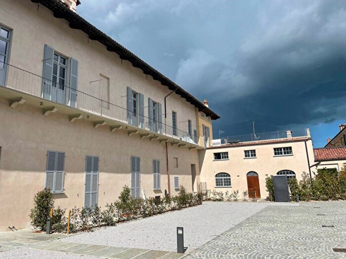 Appartamento bilocale in affitto in Via della Pace, Centro, Cherasco