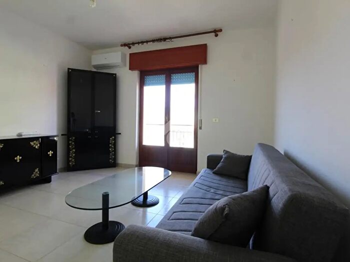 Appartamento trilocale in affitto in Via Regina Elena Traversa Vitrioli, Reggio Calabria