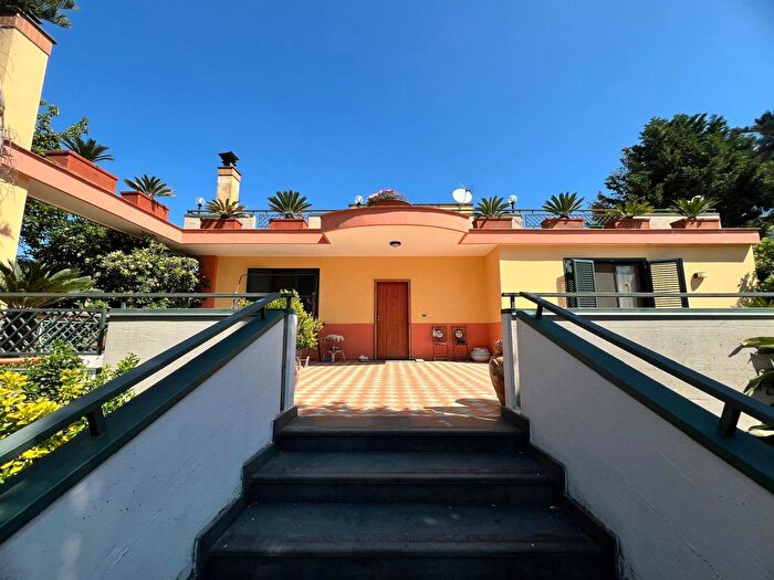 Casa con 5 locali in vendita in Via Pesca, Pagani