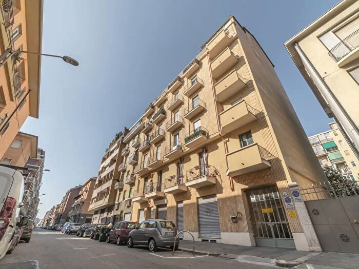 Appartamento bilocale in vendita in Via Mombasiglio B, Torino