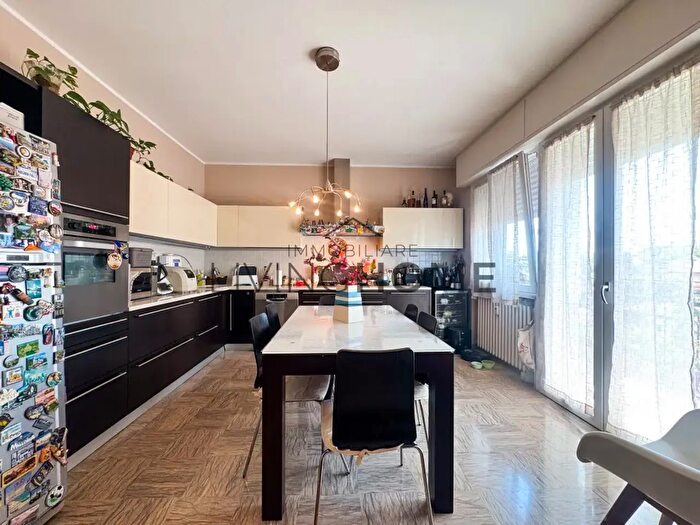 Appartamento con 6 locali in vendita in Via dell'Aquila, Rimini