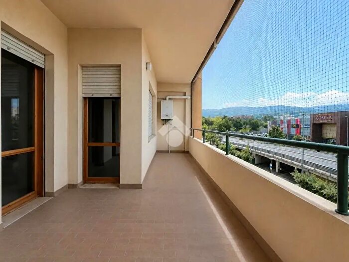 Appartamento trilocale in vendita in Via Alfonsine, Terni