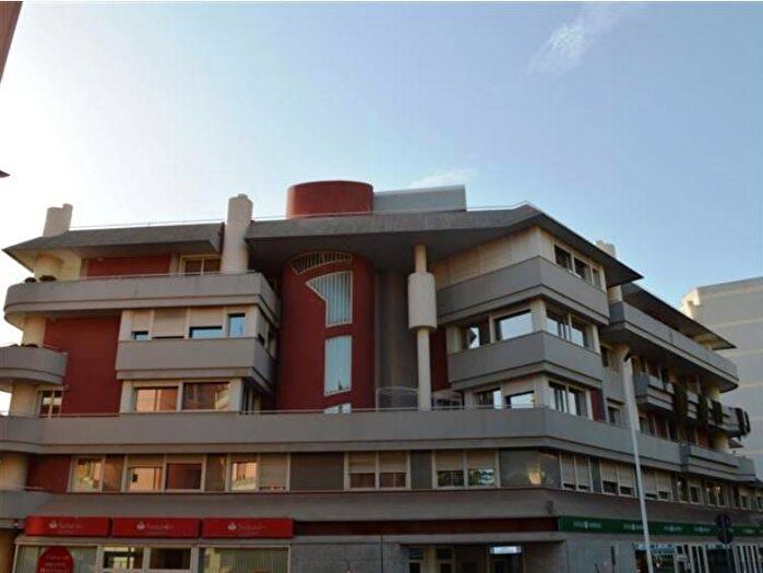 Appartamento con 6 locali in affitto in Via Giovanni Battista Tuveri, San Benedetto, Cagliari