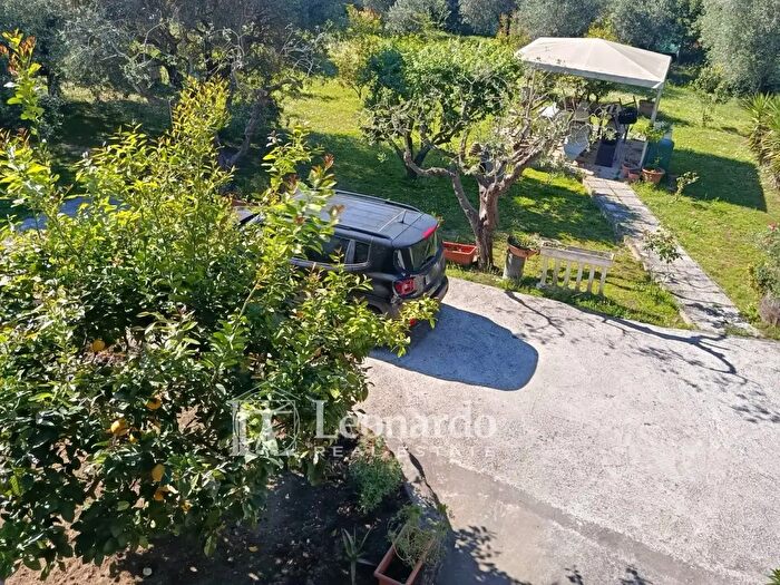 Casa con 7 locali in vendita in Via delle Mimose, Massarosa