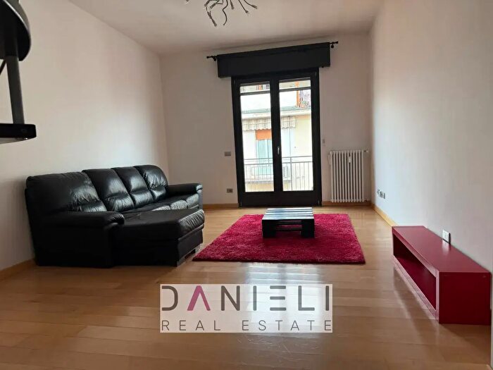 Appartamento trilocale in affitto in Via a Pisano, Verona