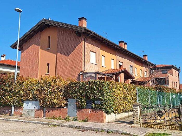 Casa con 5 locali in vendita in Via Alpi, Medicina