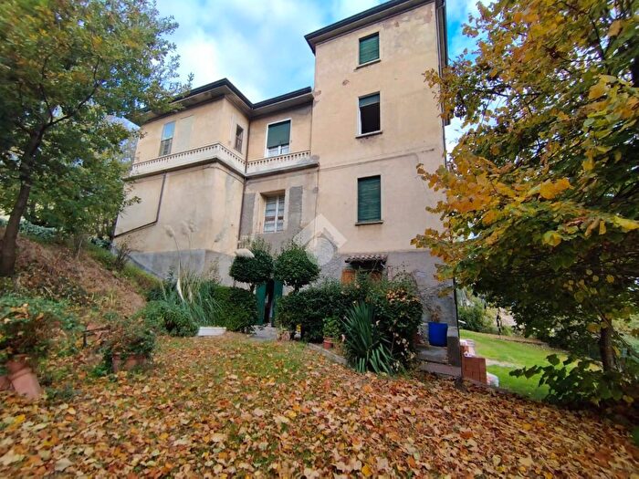 Appartamento quadrilocale in vendita in Via Ciola Castello, Mercato Saraceno