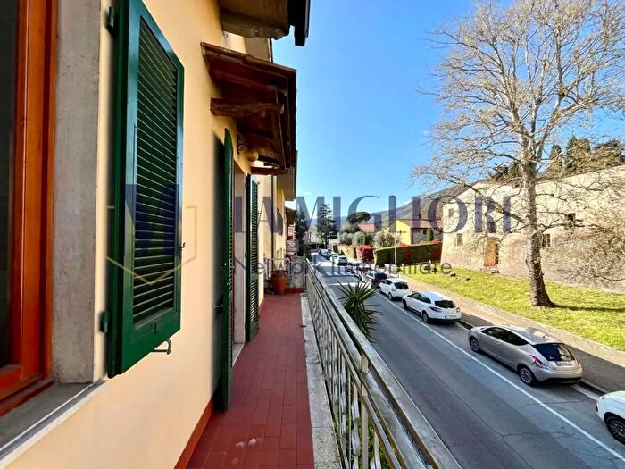 Appartamento quadrilocale in vendita in Via Boccaccio, Montale