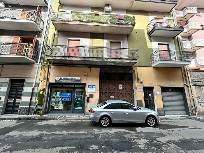 Appartamento trilocale in vendita in Via Bellini, Paterno