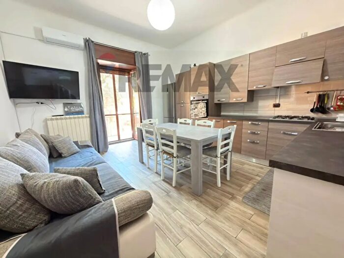 Appartamento trilocale in vendita in Via Zara, Taranto