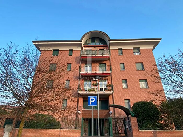 Appartamento trilocale in vendita in Via dei Cedri, Ferrara