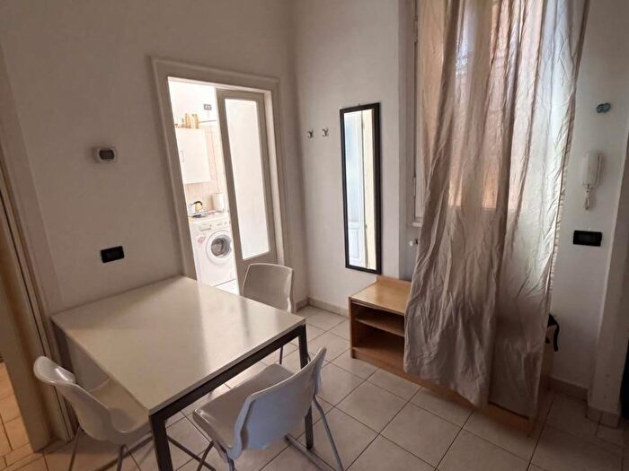 Appartamento trilocale in affitto in Via Giulio Carcano, Pezzotti Meda, Milano