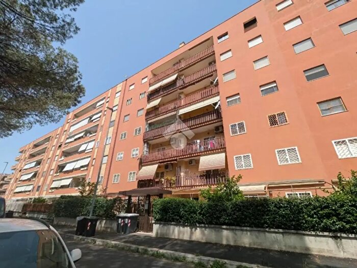 Appartamento quadrilocale in vendita in Via Lussemburgo, Ciampino