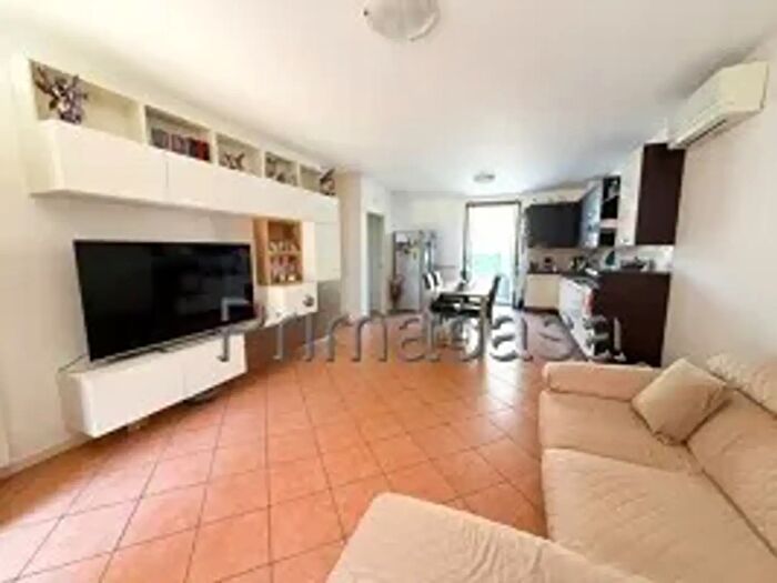 Casa con 5 locali in vendita in Via Amerigo Vespucci, Canneto Sull'Oglio