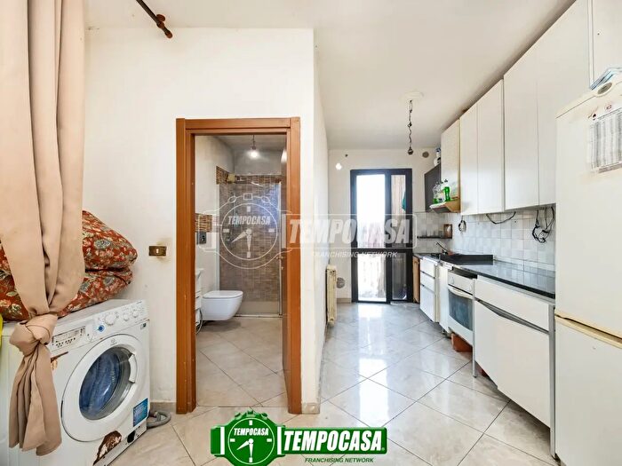 Appartamento trilocale in vendita in Corso Vittorio Veneto, Osio Sotto