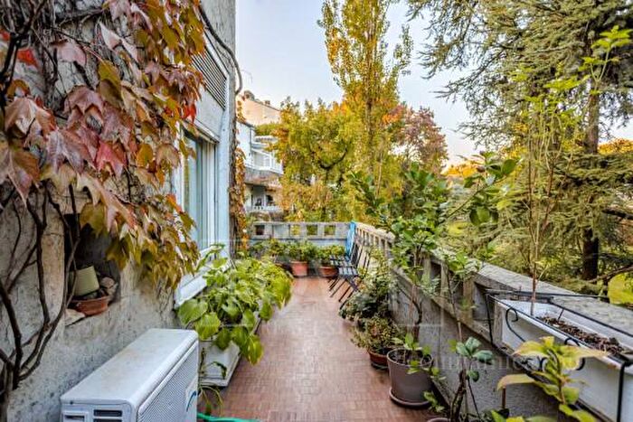 Appartamento quadrilocale in vendita in Via San Felice Strada, Segrate