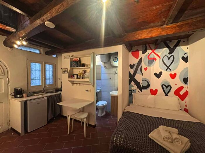 Appartamento bilocale in affitto in Via della Scala, Trastevere, Roma