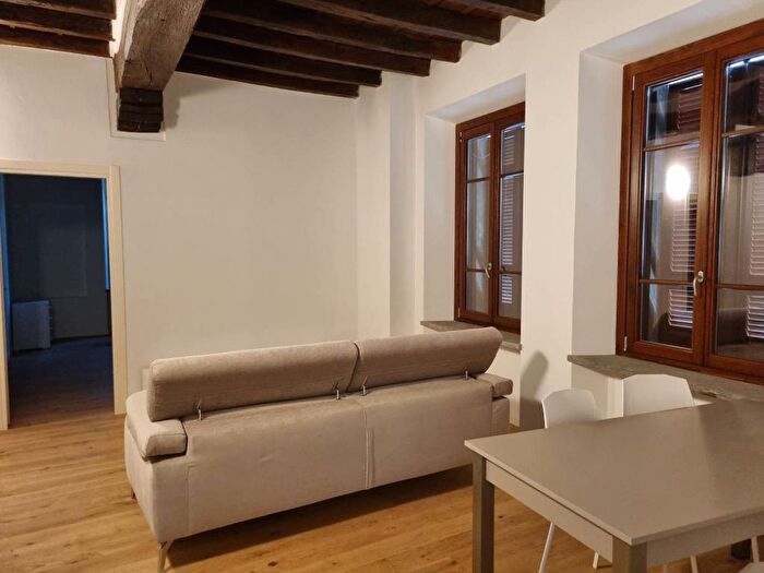 Appartamento trilocale in affitto in Via Malombra, Centro, Cremona