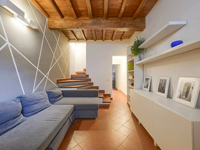 Casa con 5 locali in vendita in Via Pisana, Firenze
