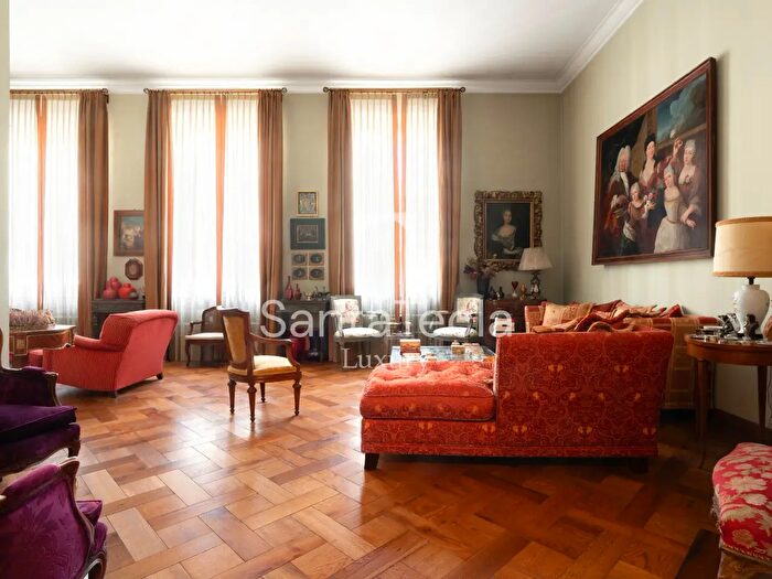 Appartamento con 7 locali in vendita in Via Mosè Bianchi, Milano