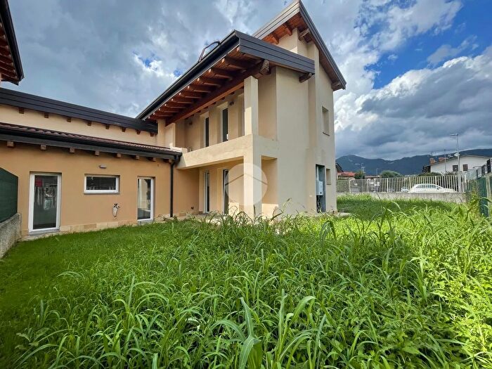 Appartamento trilocale in vendita in Via l Federici, Trescore Balneario