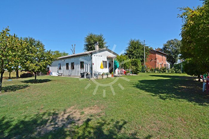 Casa trilocale in vendita in Medicina