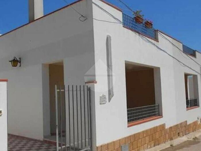 Appartamento trilocale in affitto in Via, Triscina, Castelvetrano