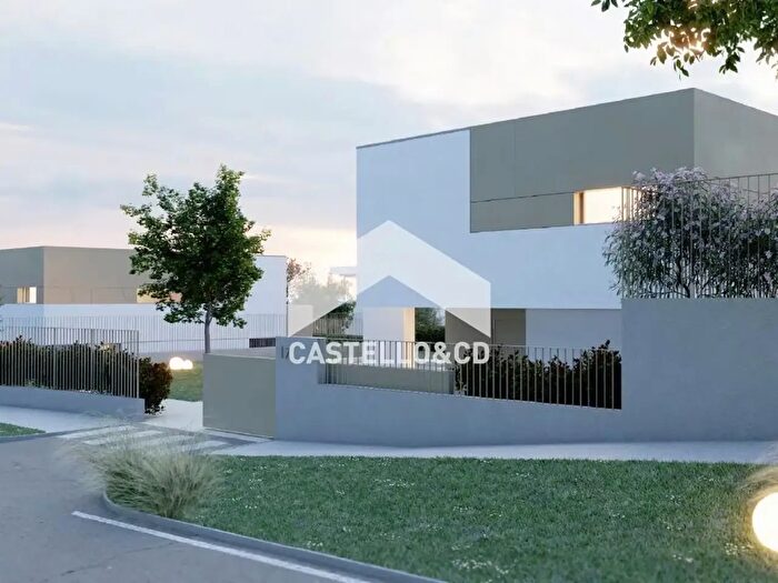 Casa in vendita in Via San Sivini, Moniga Del Garda