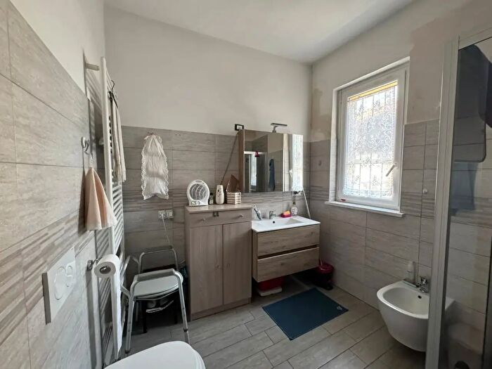 Casa bilocale in vendita in Via Lamporo, Vercelli