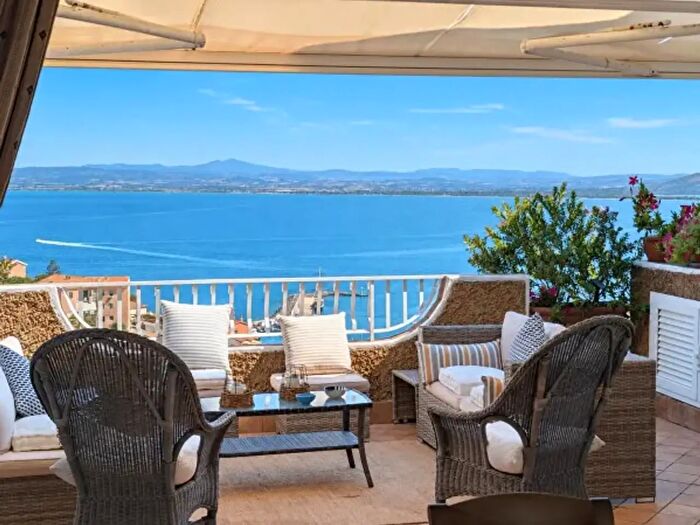 Appartamento con 6 locali in vendita in Monte Argentario