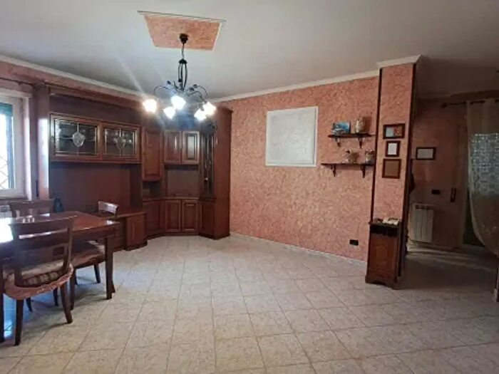 Appartamento trilocale in affitto in Via Roberto Paribeni, Roma