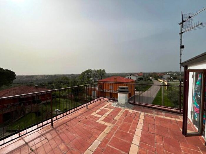 Appartamento trilocale in vendita in Contrada Villa Tucci, Crecchio