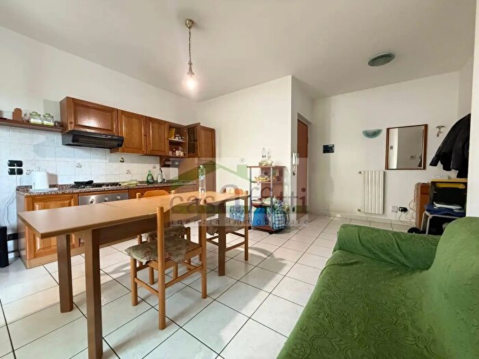 Appartamento quadrilocale in vendita in Via Ortona, Chieti