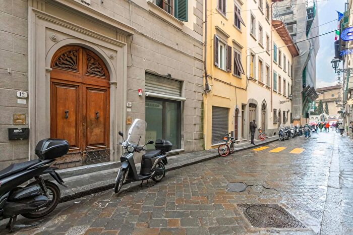 Appartamento monolocale in affitto in Via SantAntonino, Firenze