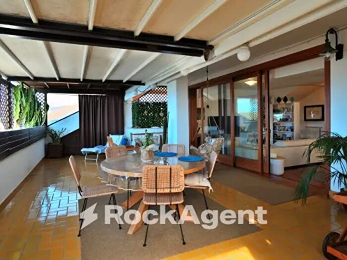 Appartamento con 5 locali in vendita in Via Gerolamo Frescobaldi, Latina