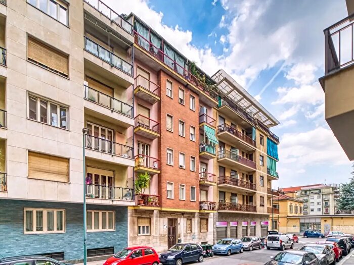 Appartamento bilocale in vendita in Via Carrera, Torino