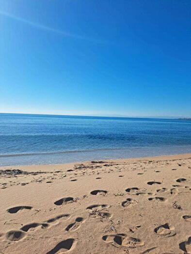 Casa con 7 locali in vendita in Isola Di Capo Rizzuto