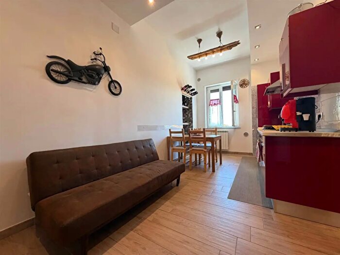 Appartamento bilocale in affitto in Via San Bartolomeo di Giovi, Salerno