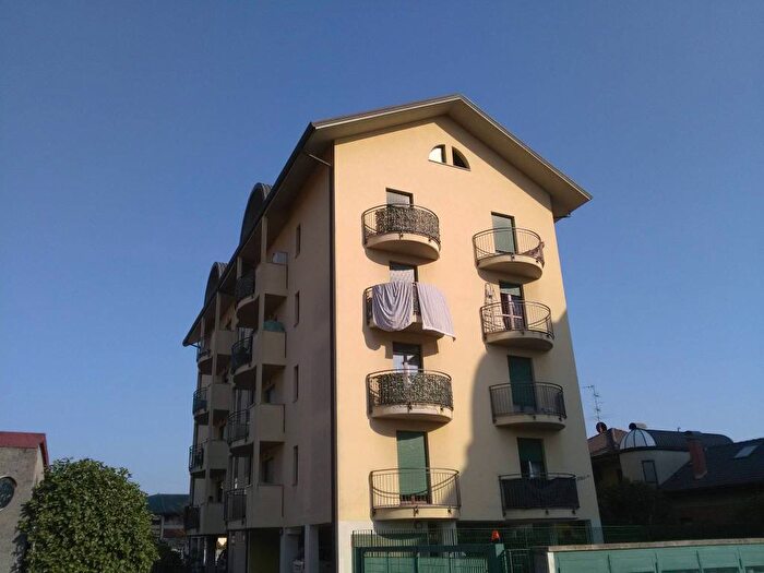 Appartamento bilocale in affitto in Via Torino, Arnate, Gallarate