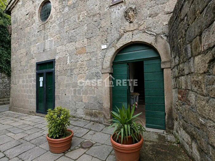 Appartamento bilocale in vendita in Via SantAntonio, Viterbo