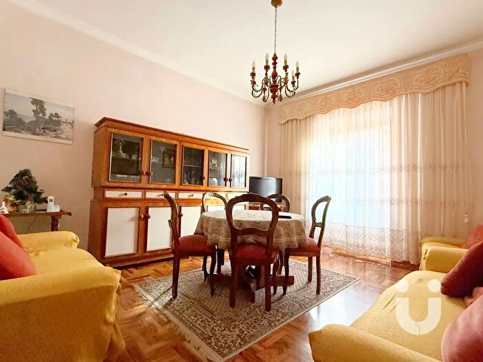 Appartamento trilocale in vendita in Via di Valle Muricana, Roma