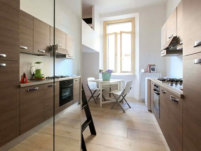 Appartamento monolocale in affitto in Via Orti, Milano