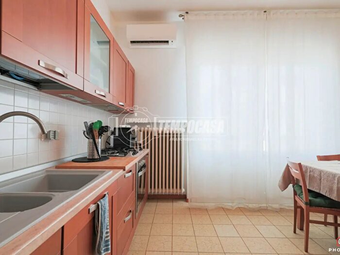 Casa con 5 locali in vendita in Via Romolo Conti, Ravenna